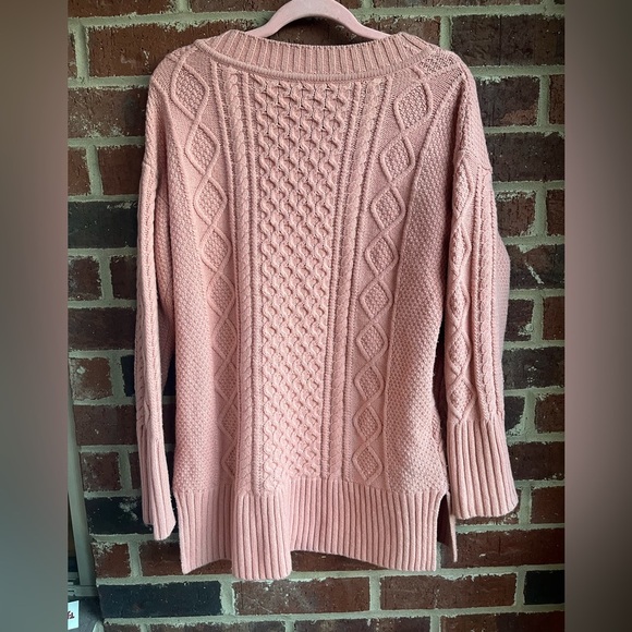 J. Crew Wool Blend Cable Knit Oversized Chunky Sweater Size Medium - Picture 6 of 11